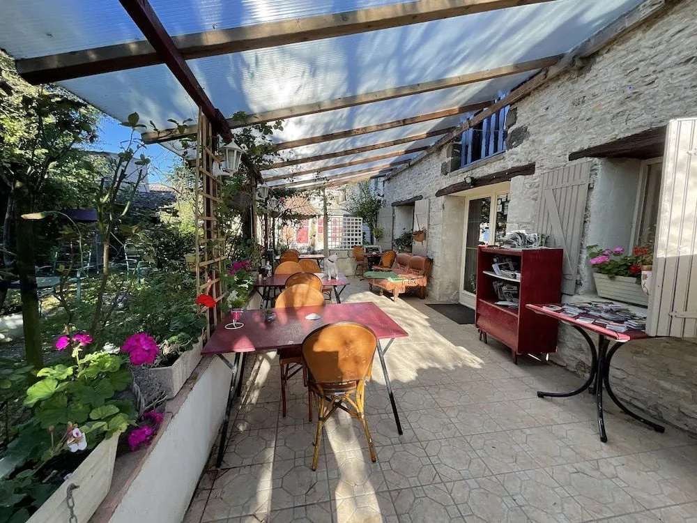 Chambres, Table dHôtes et Gites Les Mesanges
