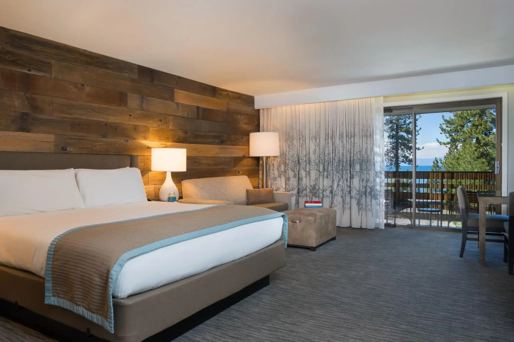 Hotel Azure