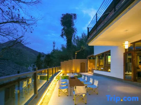 Yun Hotel