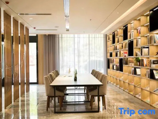 Mome Hotel