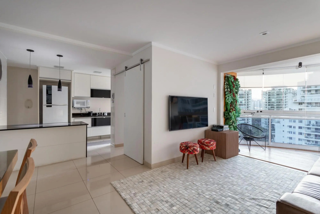 Pineapples FLAMB903 | Barra da Tijuca sleeps 6