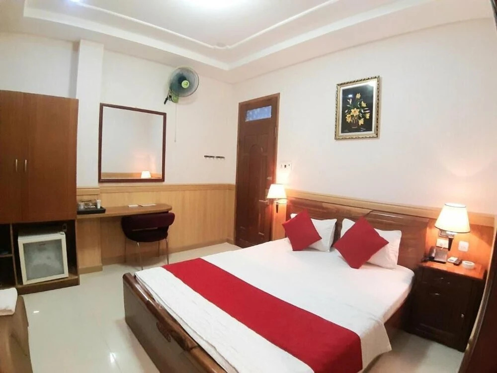 Nhu Y Hotel