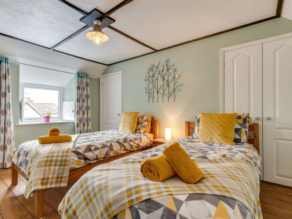 2 Bed in Penzance oc-p00597