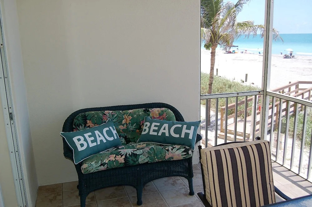 Fisherman's Cove - A207 1 Bedroom 1 Bathroom Apts