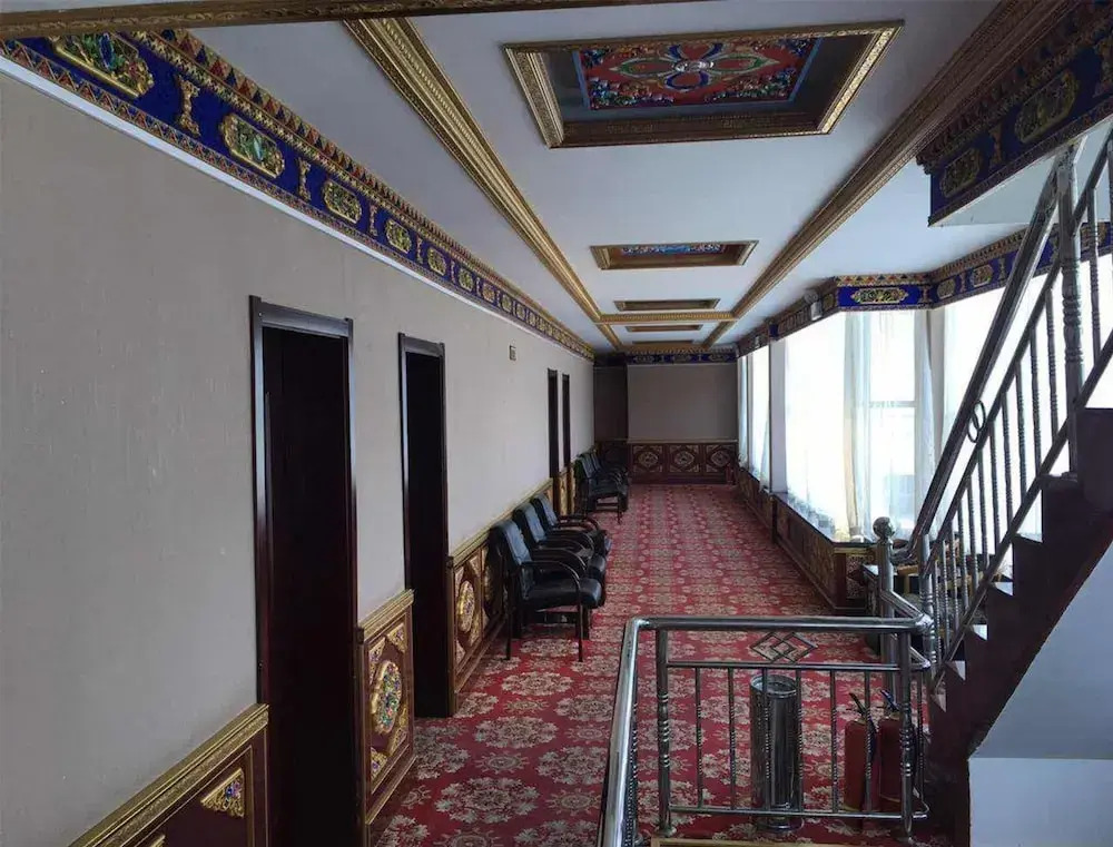 Overseas Tibetan Hotel
