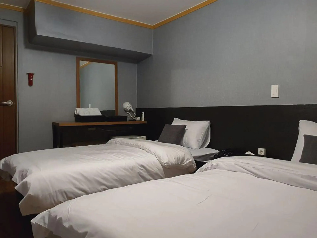 Hyundai Hotel