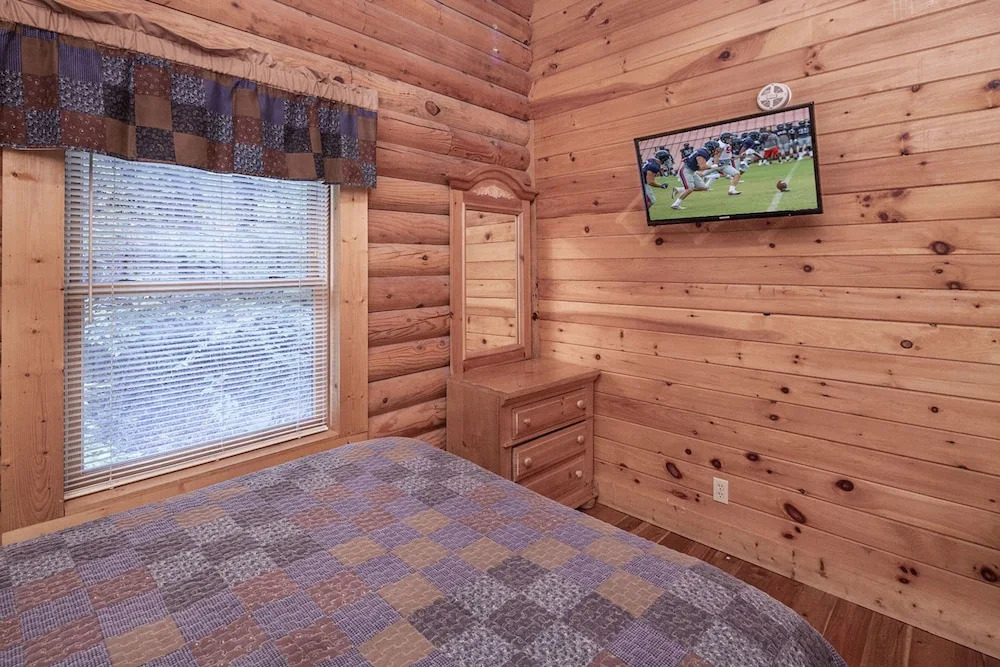 Beary Special by Eagles Ridge Resort