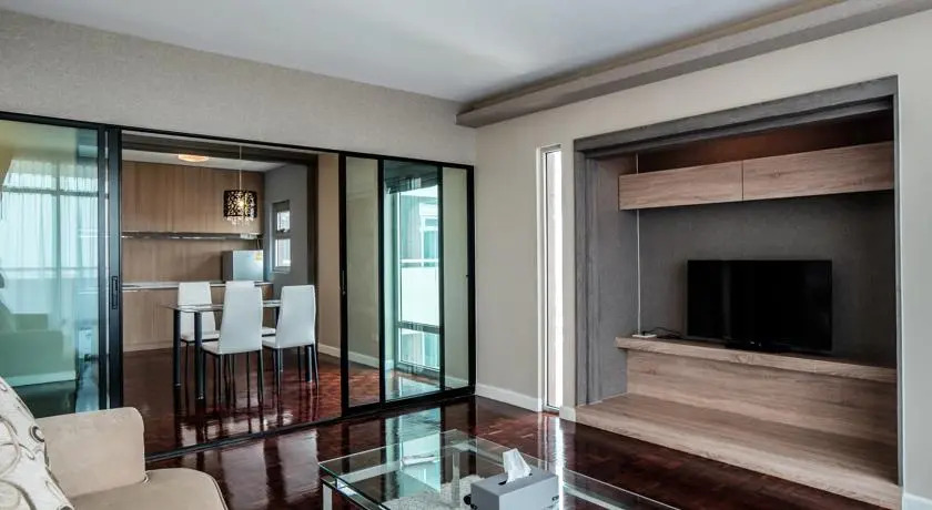 Hillry Residence