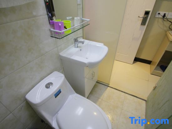Shanghai Wenjun Hotel