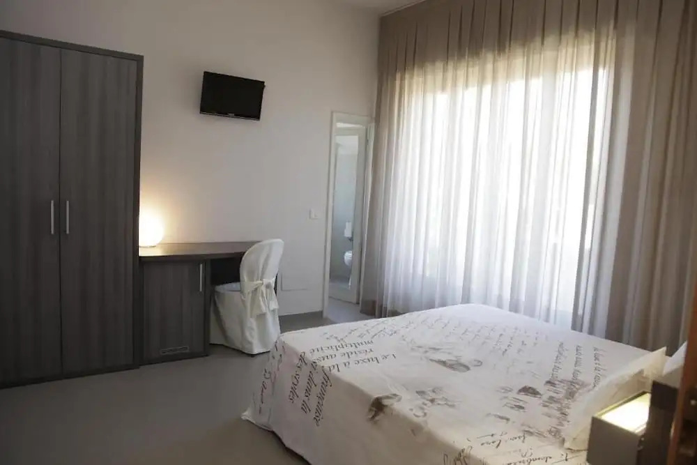 Hotel Crystal