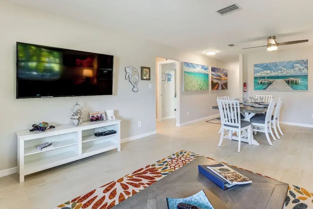 Indian Rocks Beach Home - 2 Blocks to Beach!