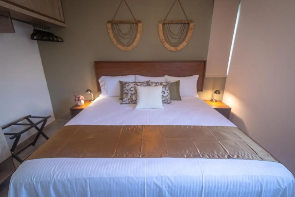 Casa Tucan. A contemporary holiday or work nest