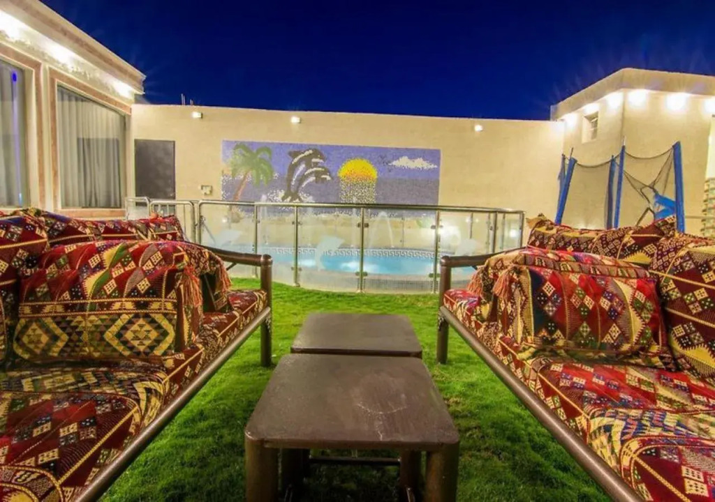 Anwar Chalets