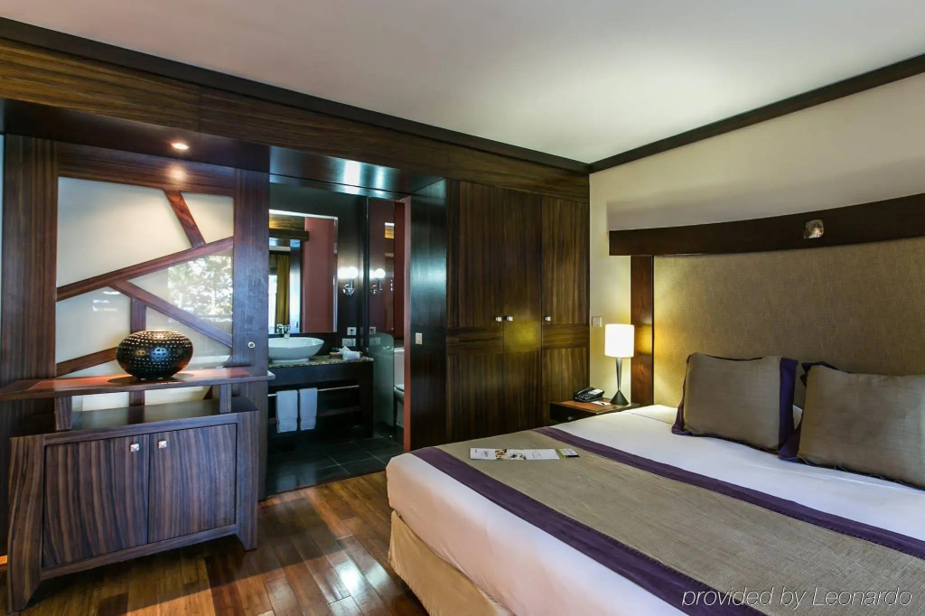 Tahiti Pearl Beach Resort