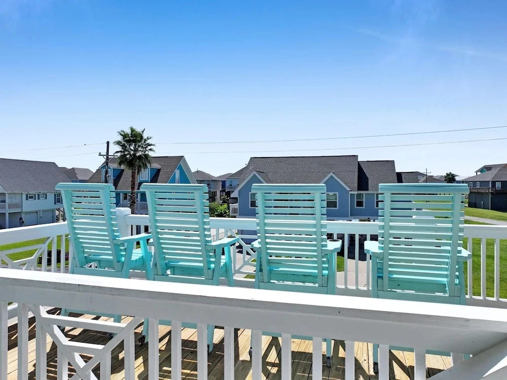 Sun Of A Beach 3 Bedroom Home