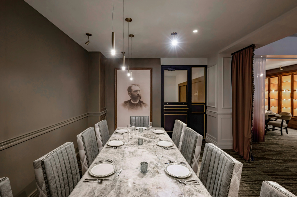 Hotel Fort Des Moines, Curio Collection By Hilton