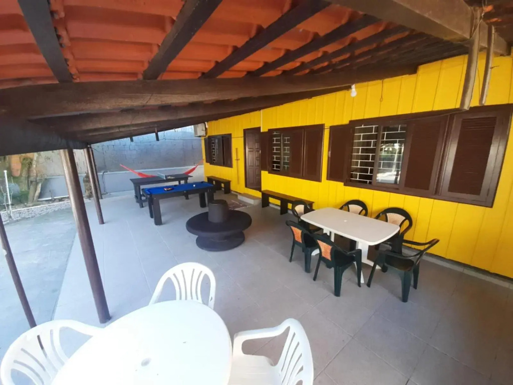 CASA PERTINHO DA PRAIA PARA ATÉ 12 PESSOAS COM MESA DE SINUCA E PING PONG aceita pets