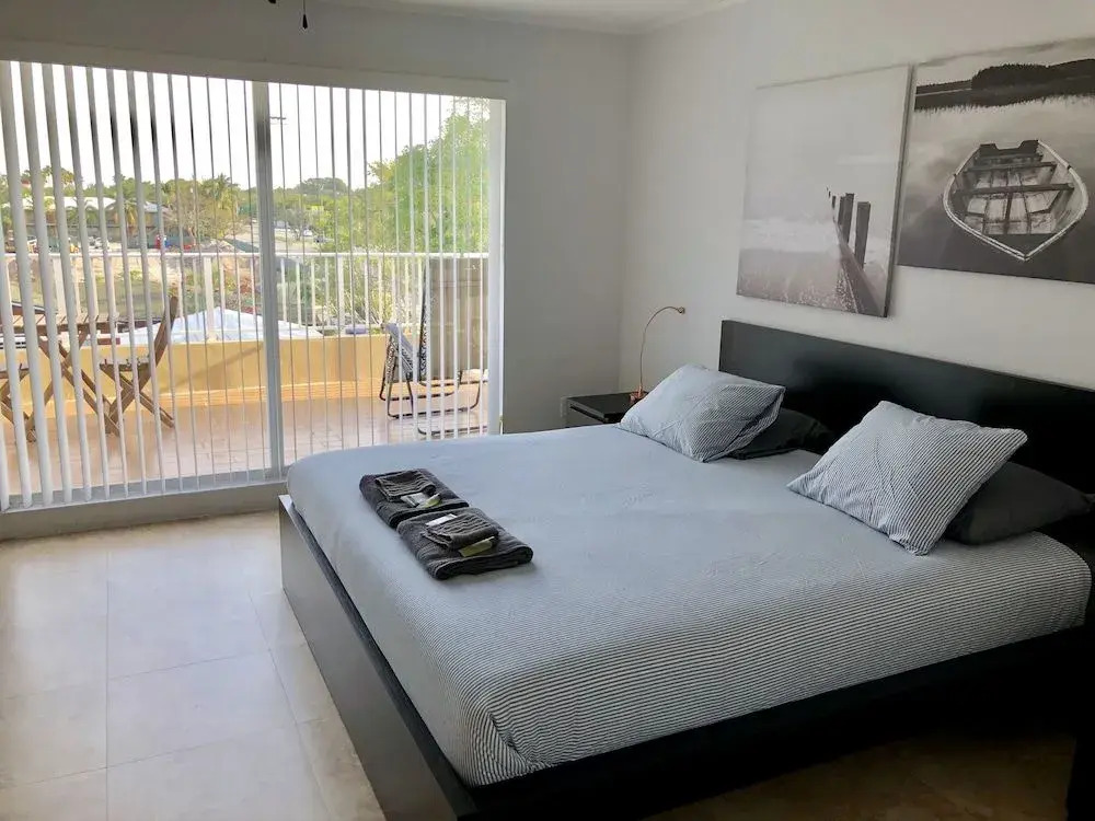 Luxury Home by Ideal Experience VR