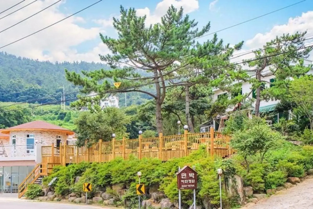 Yeosu Hayanjeongwon Pension