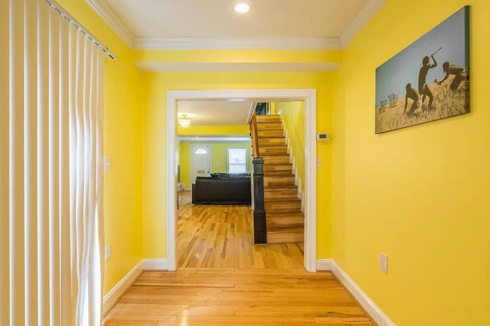 Beautiful & Huge House w/ grill & foosball table by CozySuites