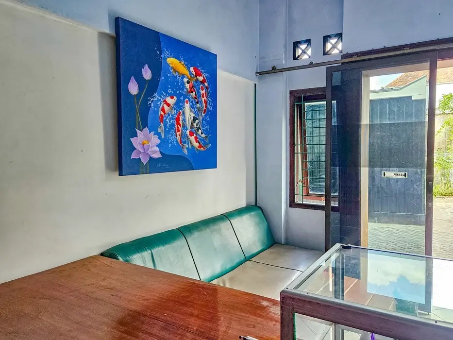 RedDoorz Syariah near Stadion Merdeka Jombang