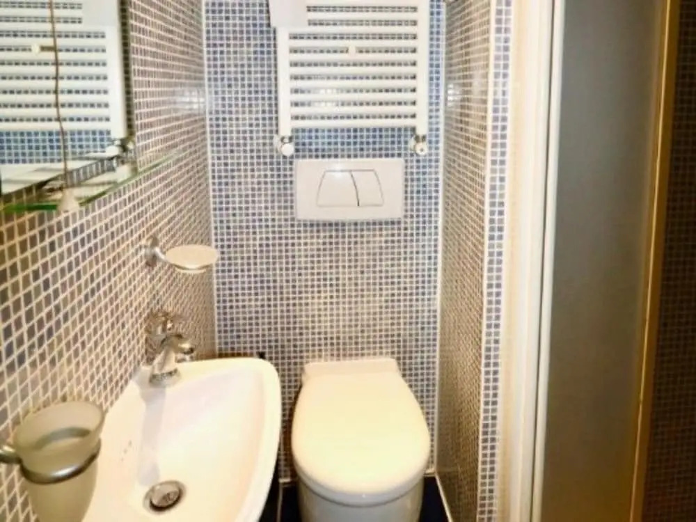 HFS Studio Next To Hydepark L29