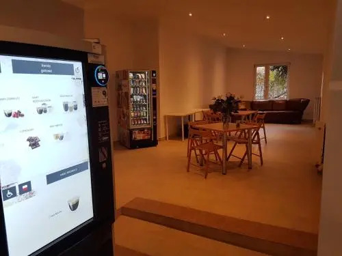 Hotelik Okęcie 39 - Nocleg i Parking Blisko Lotnisko Okęcie