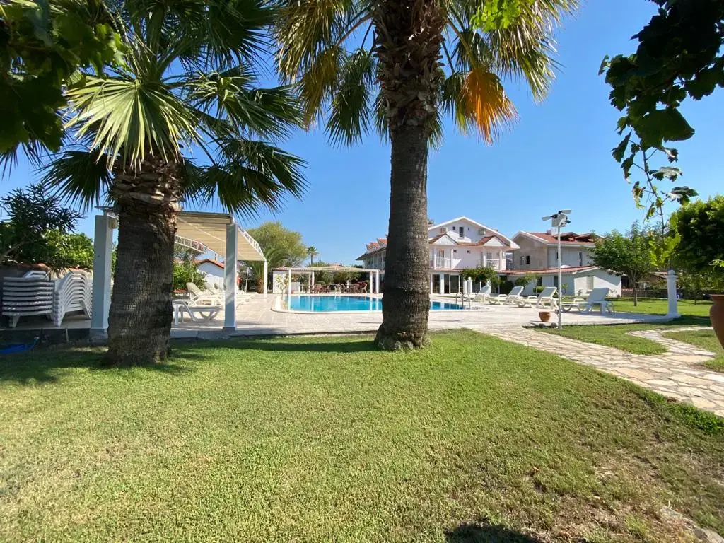 Yavuz Hotel