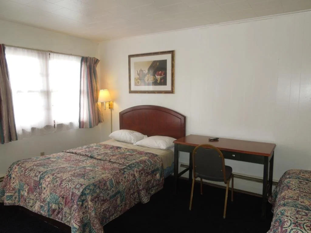 Cocoa Motel