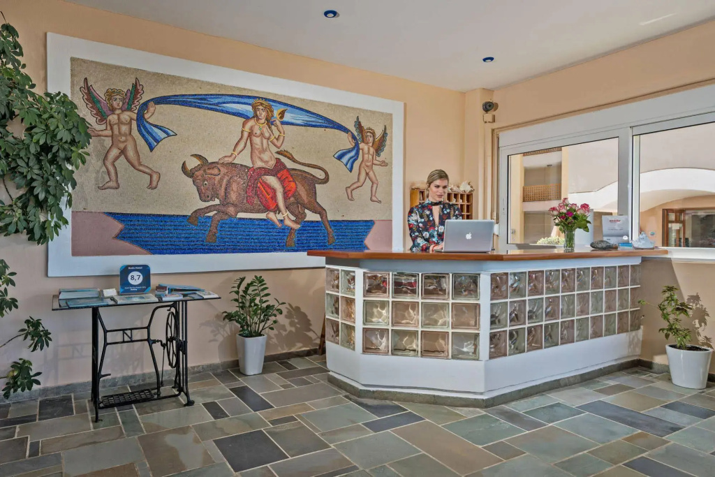 Batis Aero Beachfront Wellbeing Hotel