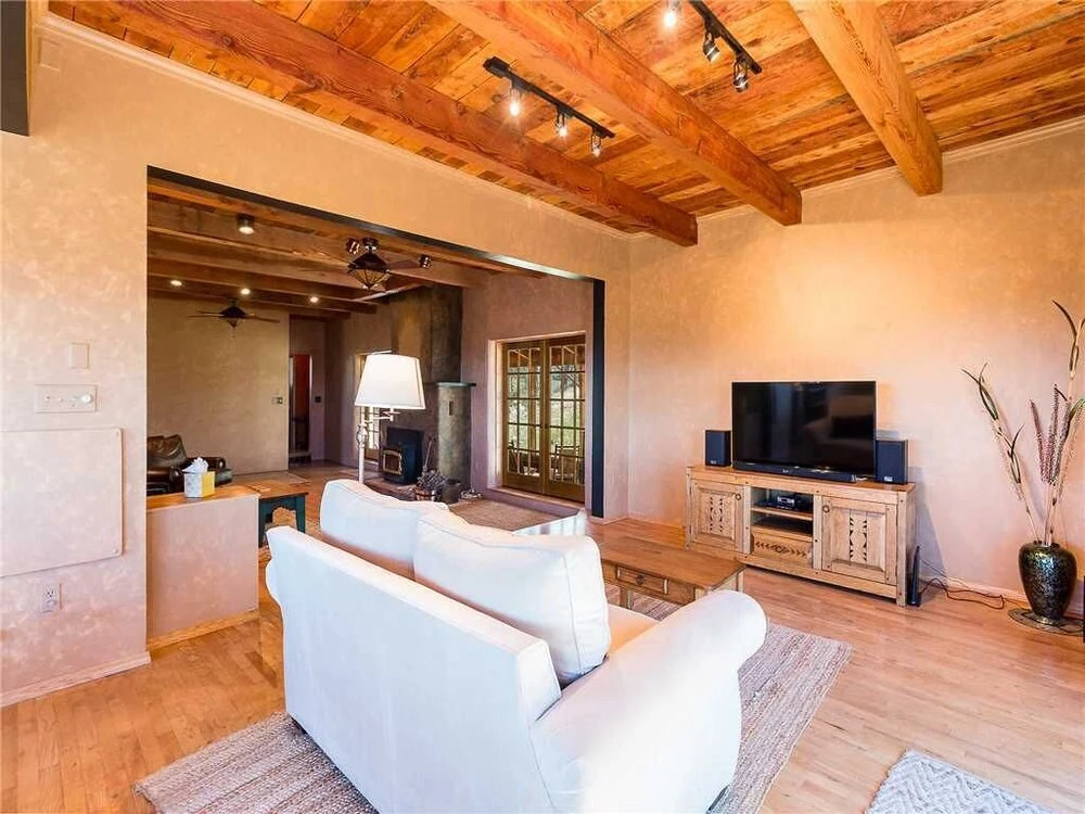 Summit Sanctuary, 3 Bedrooms, Sleeps 8, Mountain Views