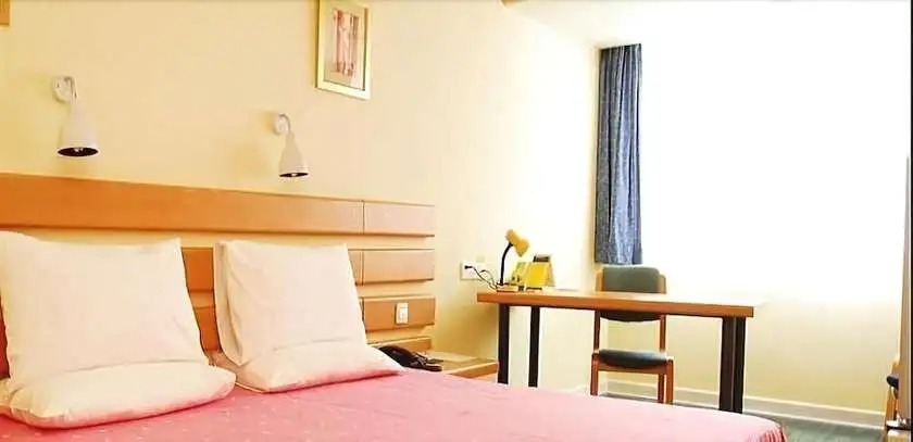 Home Inn Shenyang Hing Street, Shenyang Liaodong Road