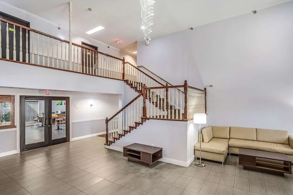 Super 8 by Wyndham Calvert City Kentucky Lake Area
