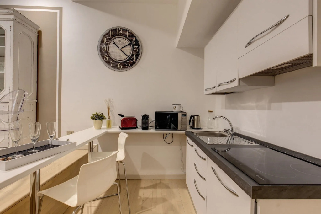 Trevi Miracle Suite