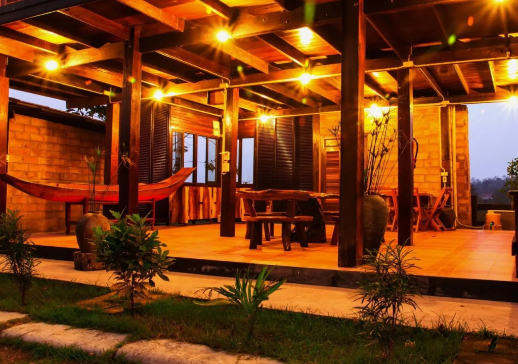 Bangplamo River View Resort