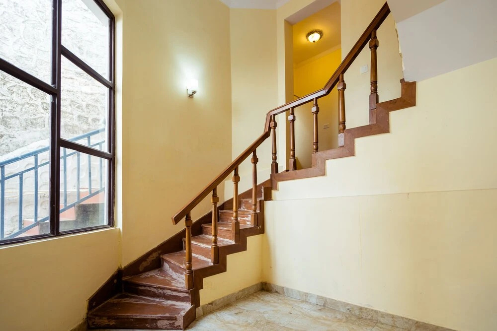 OYO 12429 Home Vintage 3BHK Villa Library Road