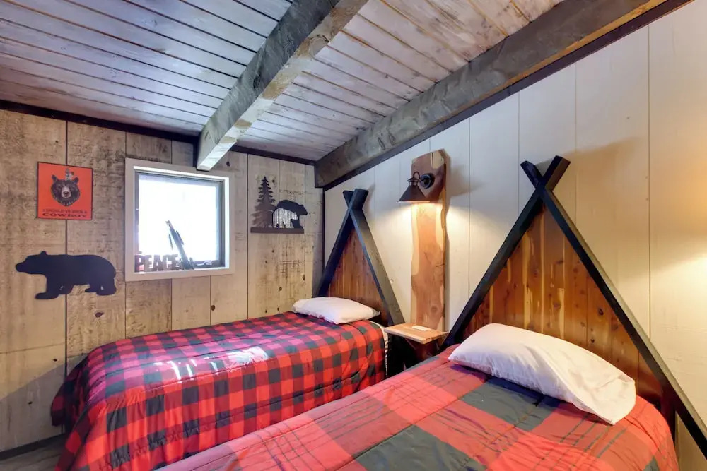 Angel Fire Cabin w/ Game Room ~ 4 Mi to Ski Resort
