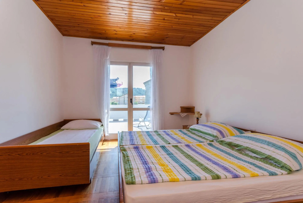 Apartments Anica F