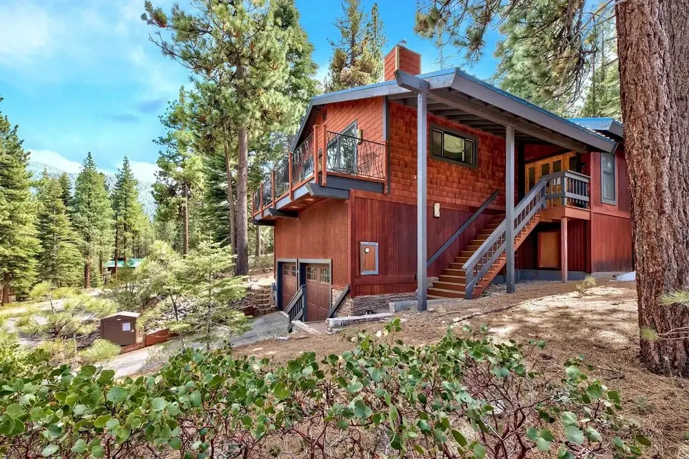 2375s Sierra House Retreat 4 Bedroom Home