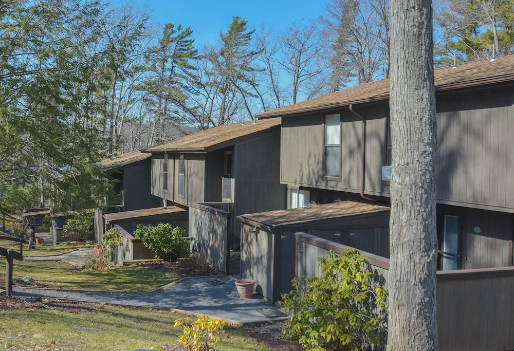 Four Hooppole South #G6 3 Bedroom Townhome