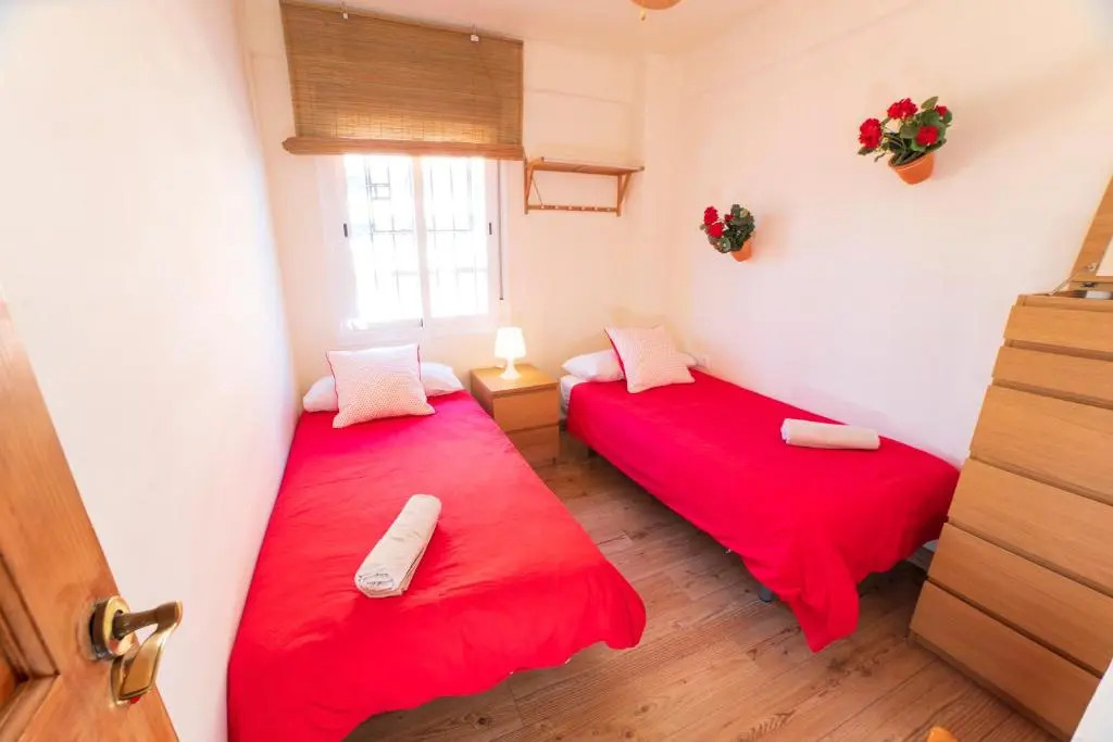 BEACH AND CENTER APARTMENT 2 BEDROOMs