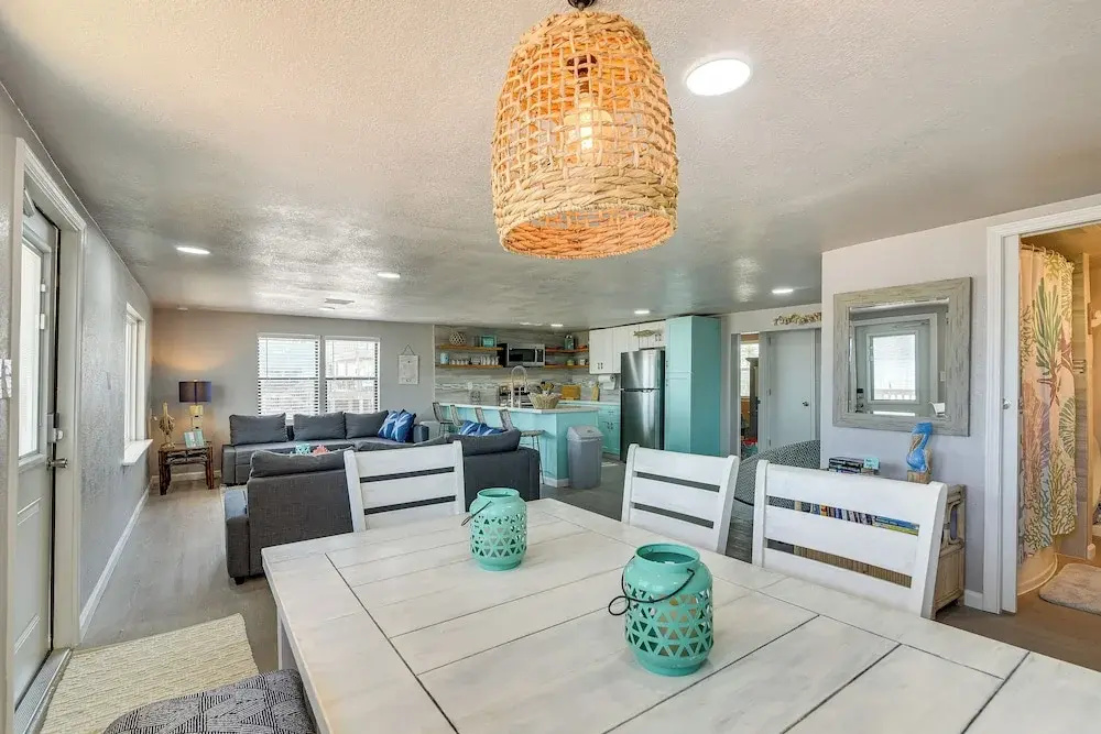 Oceanfront Deck: Surfside Beach Vacation Rental!
