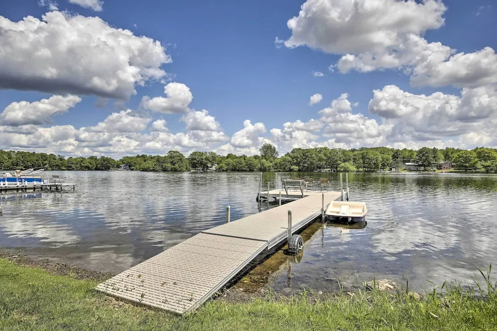 'cumberland Retreat' w/ Lakefront Yard & Dock