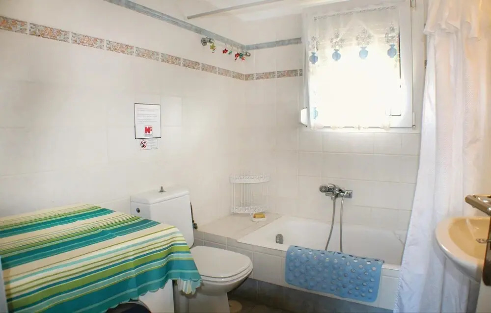 Beautiful Home in Xilokastro With 5 Bedrooms, Outdoor Swimming Pool and Swimming Pool
