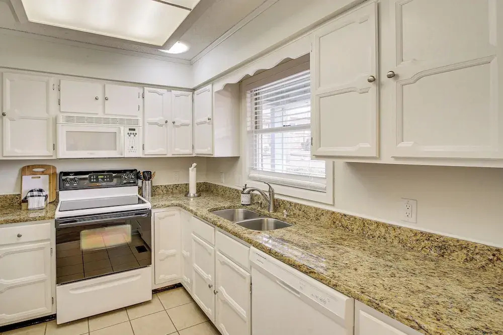 Lake Desoto Gem w/ Private Dock & Resort Perks