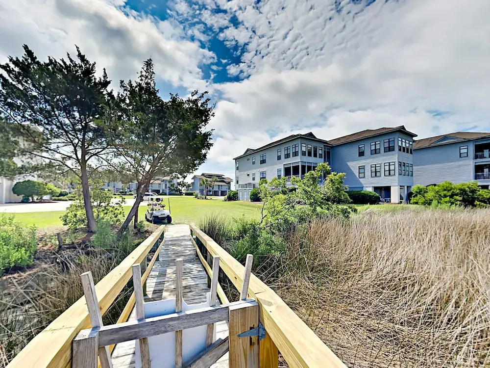 188 Inlet Point Drive Condo Unit 22E 3 Bedrooms 3 Bathrooms Condo