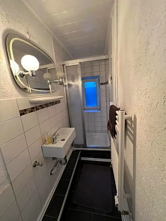 Adams Hostel - Self Check-In & Only Private Rooms