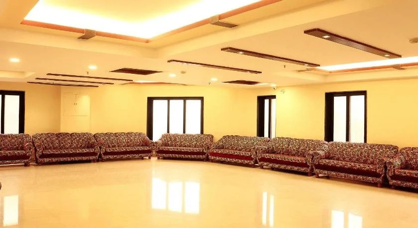 OYO Rooms Jatin Das Park Metro Station