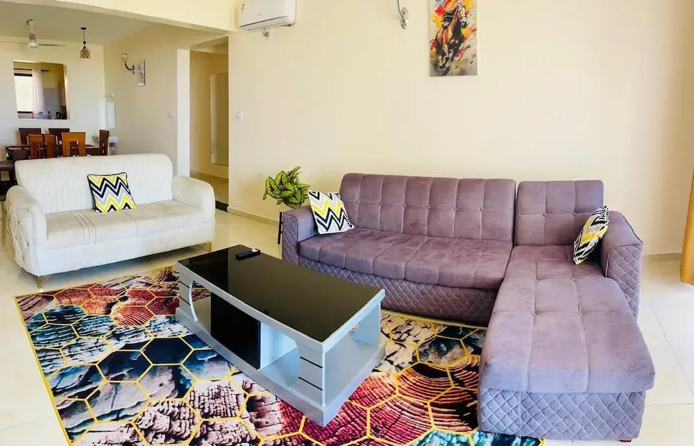 Third Avenue Beach Apartments