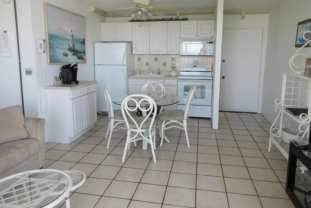 Estero Beach & Tennis 1108a 1 Bedroom Condo